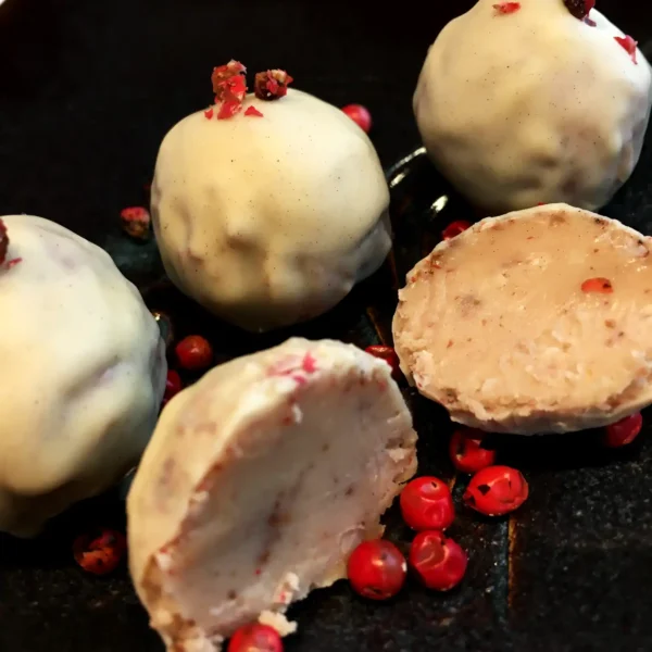 Photo: Pink Peppercorn & Roasted Strawberry Truffle
