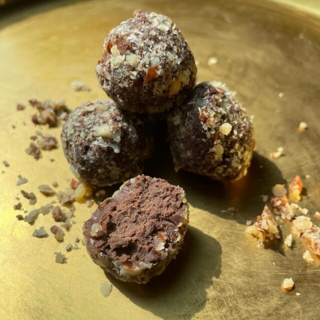 Almond & Spice Truffles